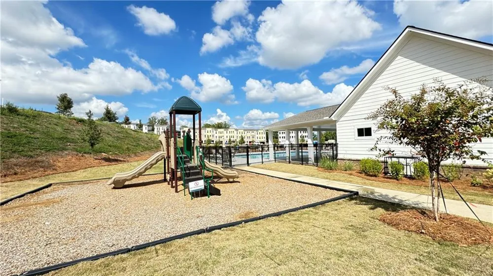 1443 Creekside Circle NW Atlanta, GA 30318