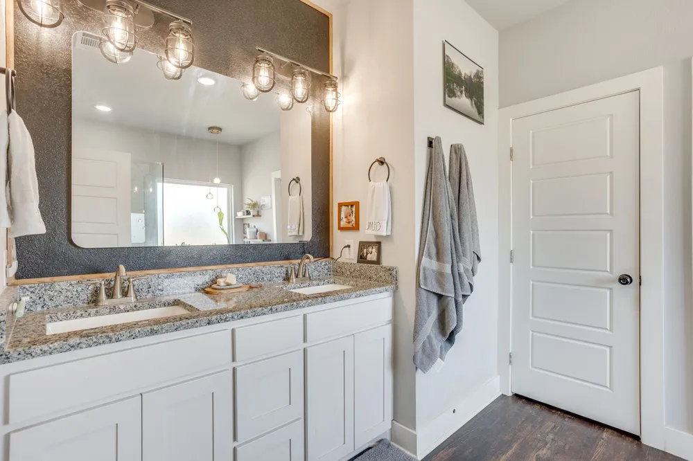 6202 FM 1902 Burleson, TX 76058