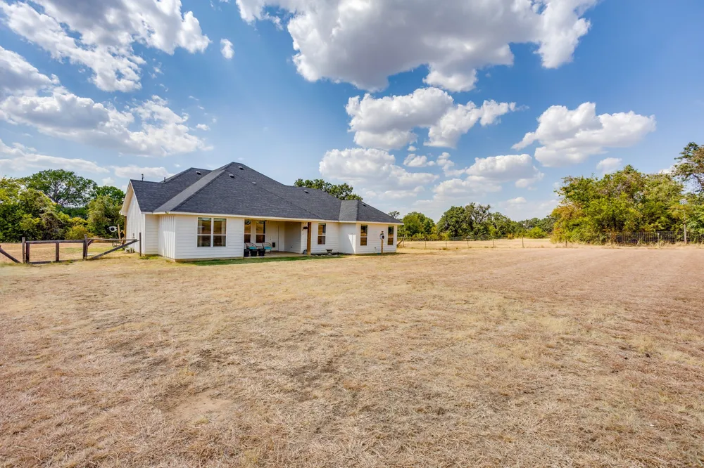 6202 FM 1902 Burleson, TX 76058