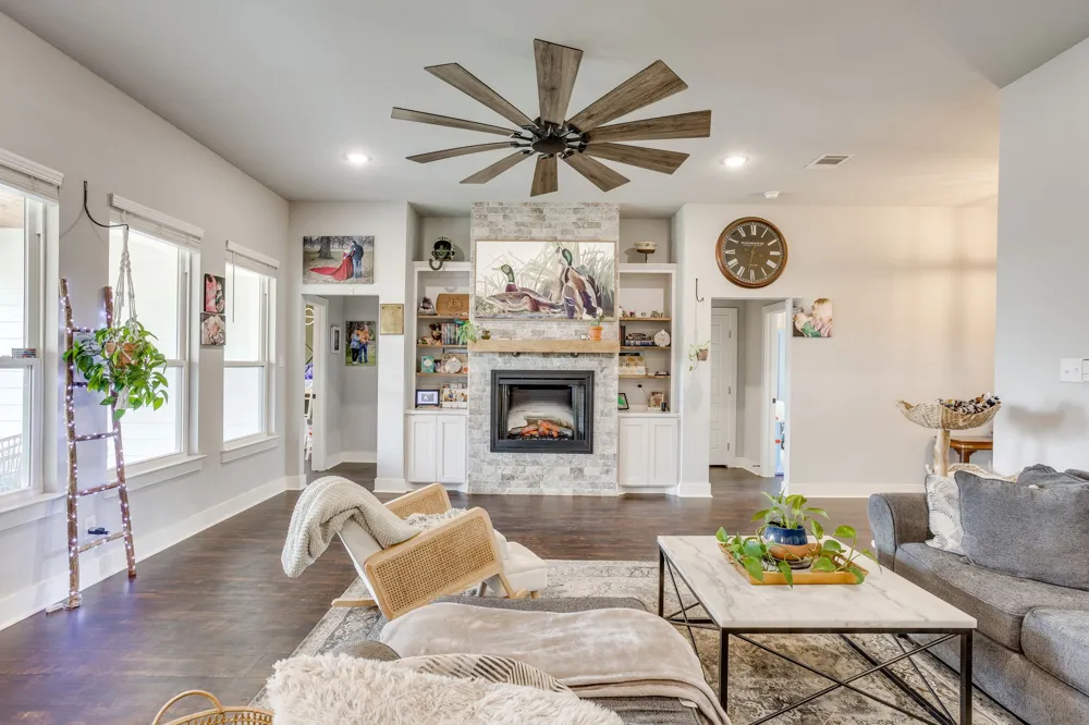 6202 FM 1902 Burleson, TX 76058