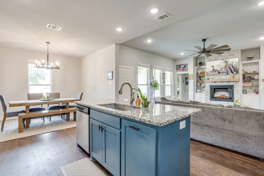 6202 FM 1902 Burleson, TX 76058
