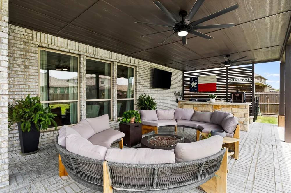 1042 Watercourse Place Royse City, TX 75189