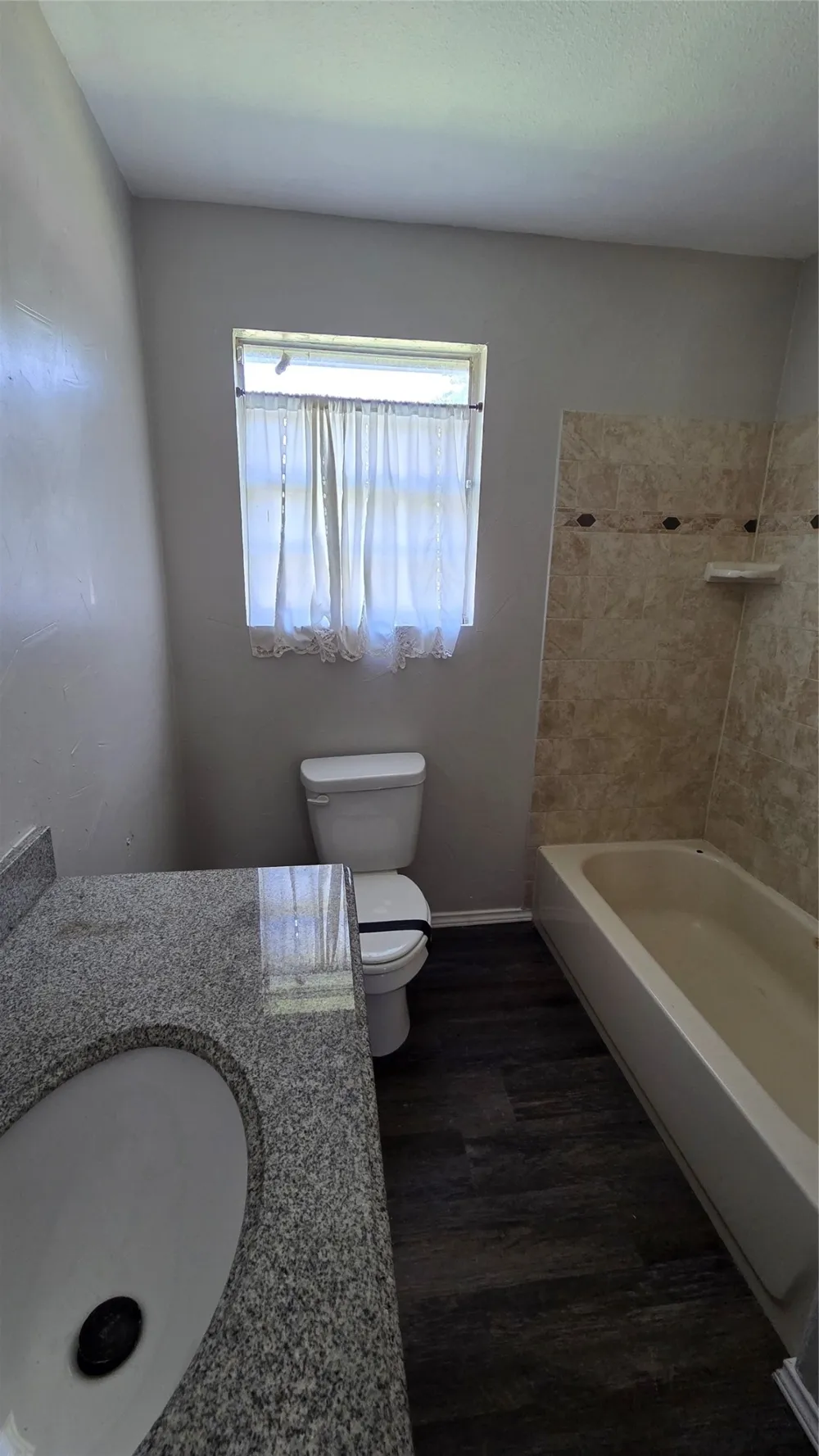 2015 Brenda Avenue Denison, TX 75020