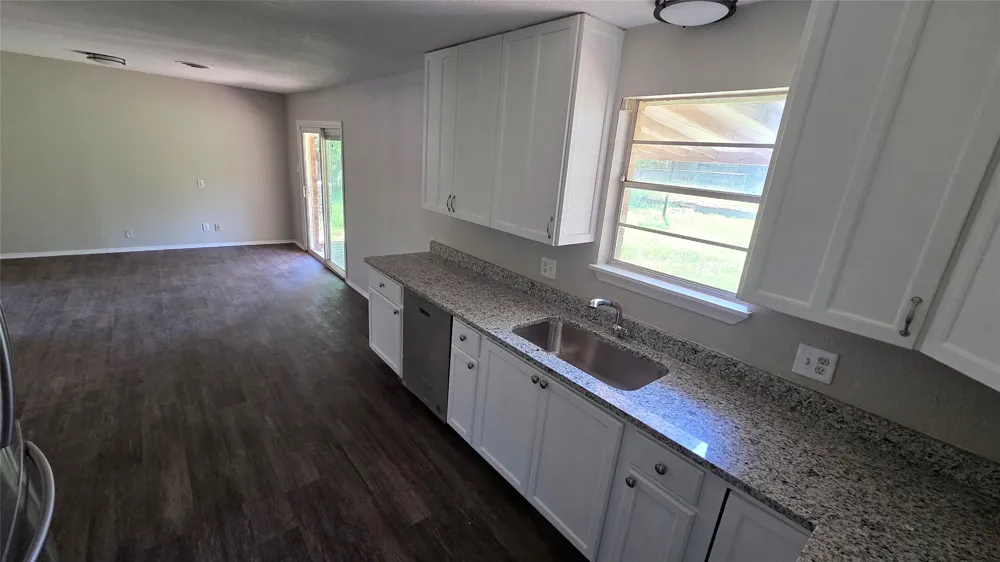 2015 Brenda Avenue Denison, TX 75020
