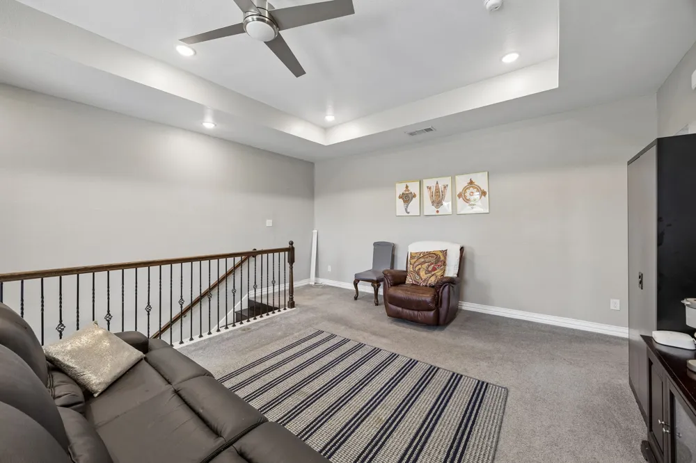 431 W Pioneer Drive Irving, TX 75061