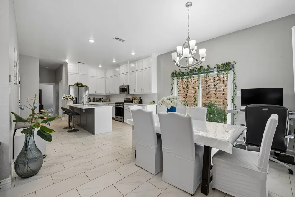 431 W Pioneer Drive Irving, TX 75061