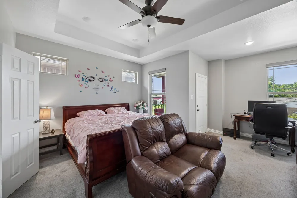 431 W Pioneer Drive Irving, TX 75061