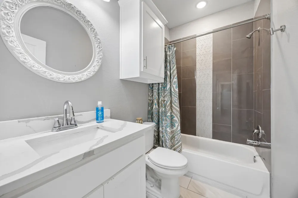 431 W Pioneer Drive Irving, TX 75061