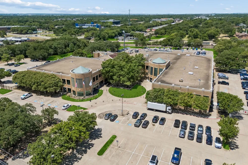 431 W Pioneer Drive Irving, TX 75061