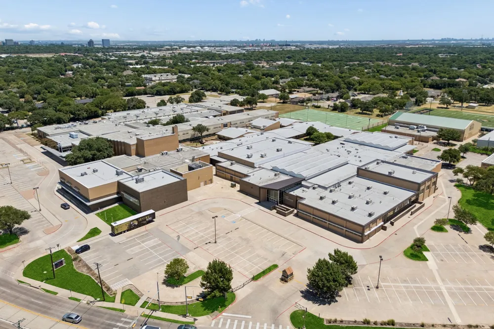 431 W Pioneer Drive Irving, TX 75061