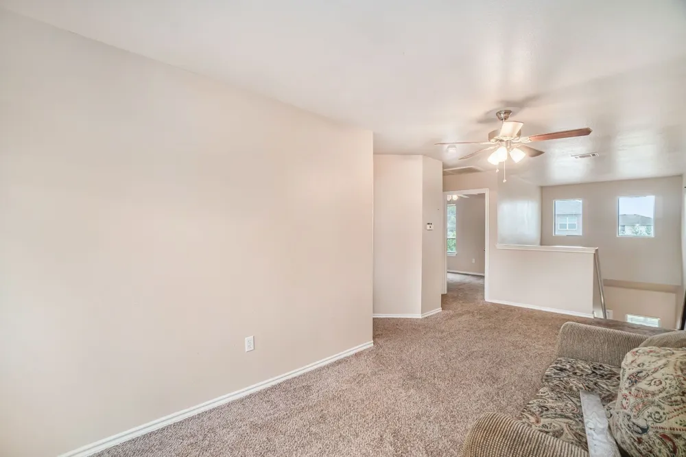 542 Mast Court Crowley, TX 76036