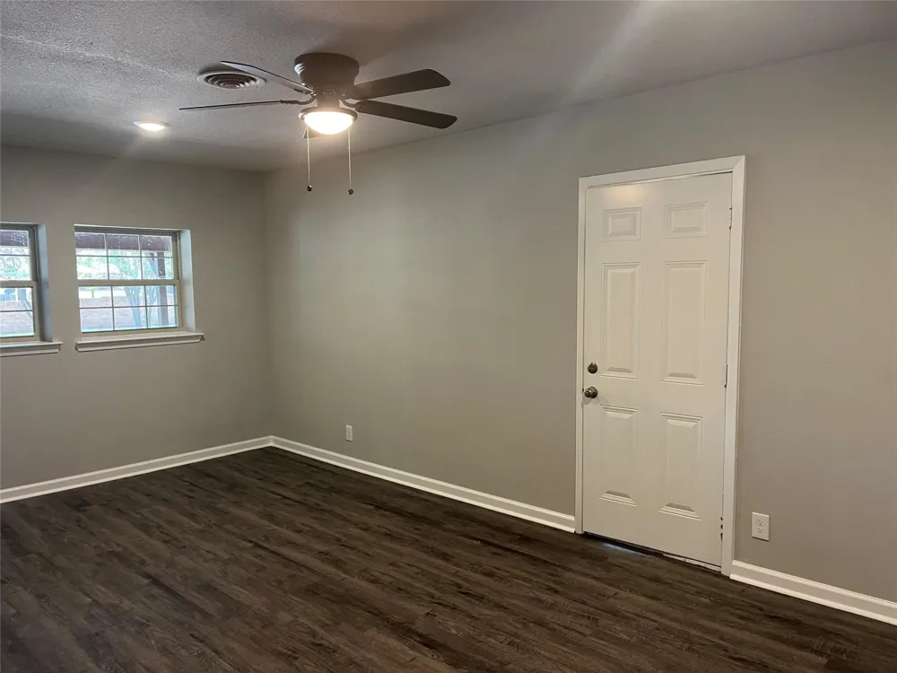 1021 Western Boulevard Arlington, TX 76013