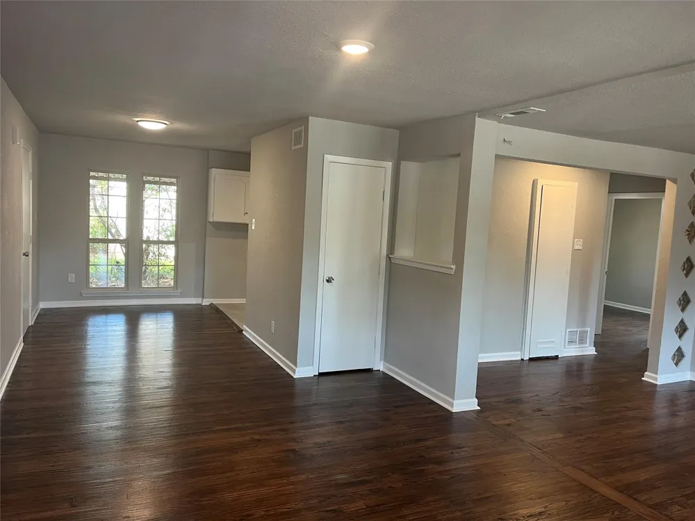 1021 Western Boulevard Arlington, TX 76013