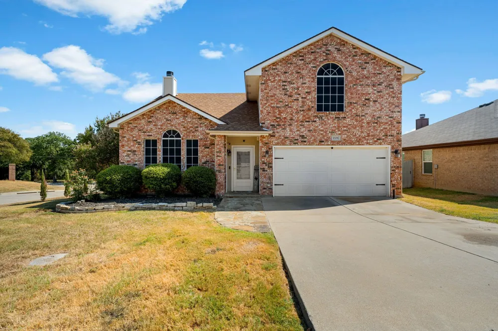 1808 Rybovich Lane Mansfield, TX 76063