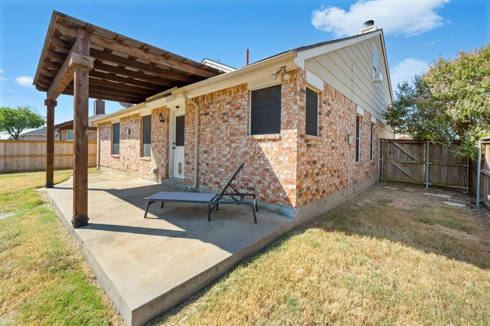 1808 Rybovich Lane Mansfield, TX 76063