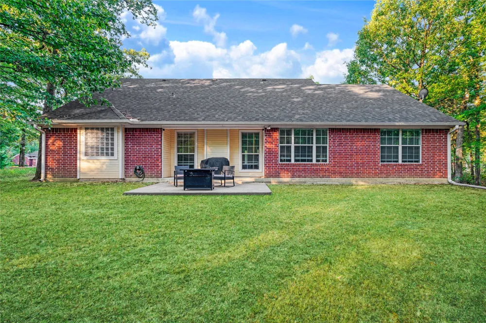 139 Parc Ouest Drive Paris, TX 75460