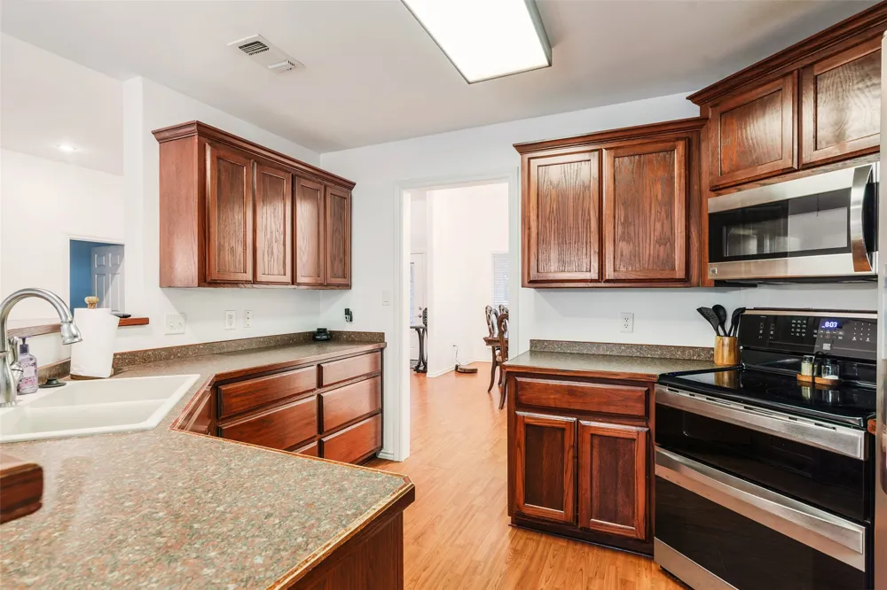 139 Parc Ouest Drive Paris, TX 75460