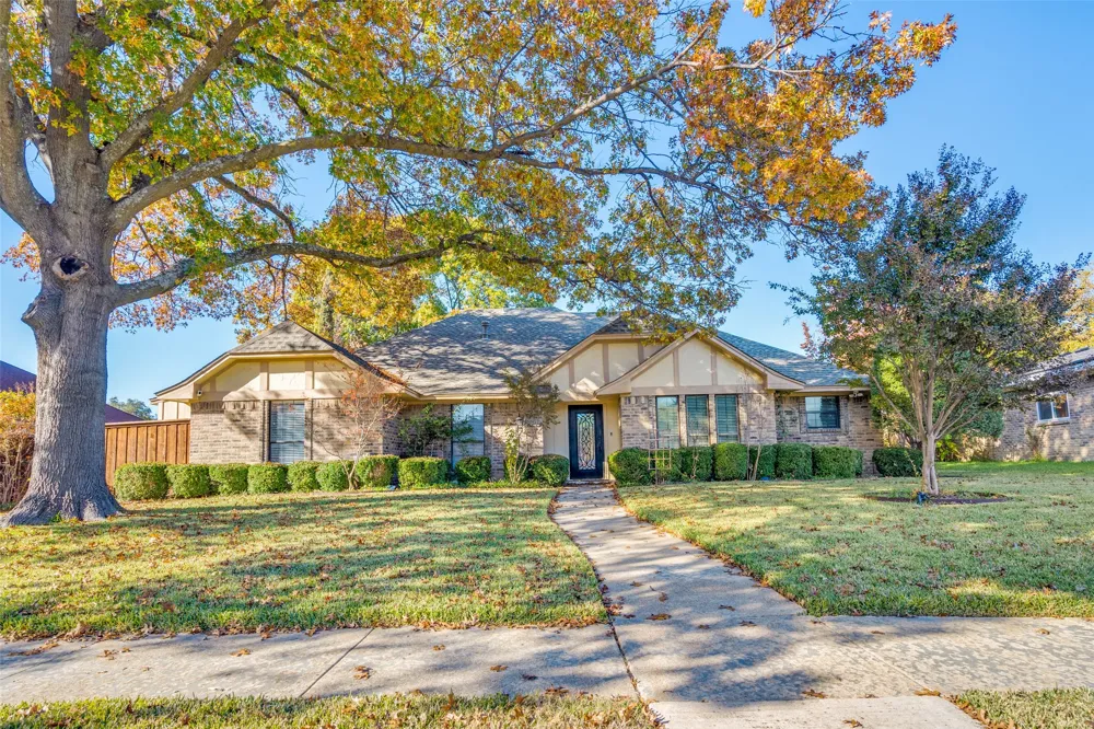 2217 Canyon Valley Trail Plano, TX 75023