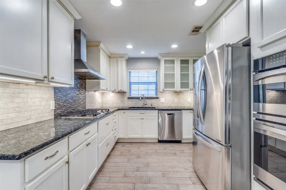 2217 Canyon Valley Trail Plano, TX 75023
