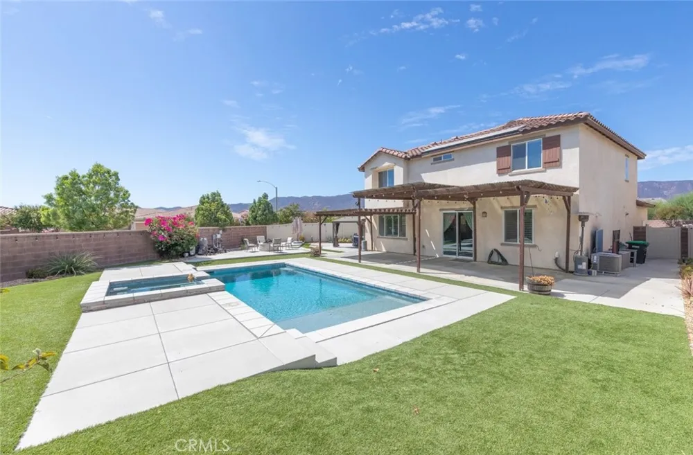 29342 Sword Fern Lake Elsinore, CA 92530