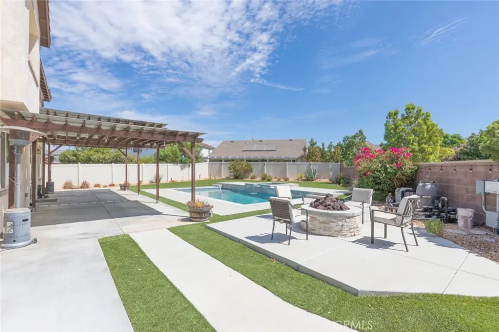 29342 Sword Fern Lake Elsinore, CA 92530