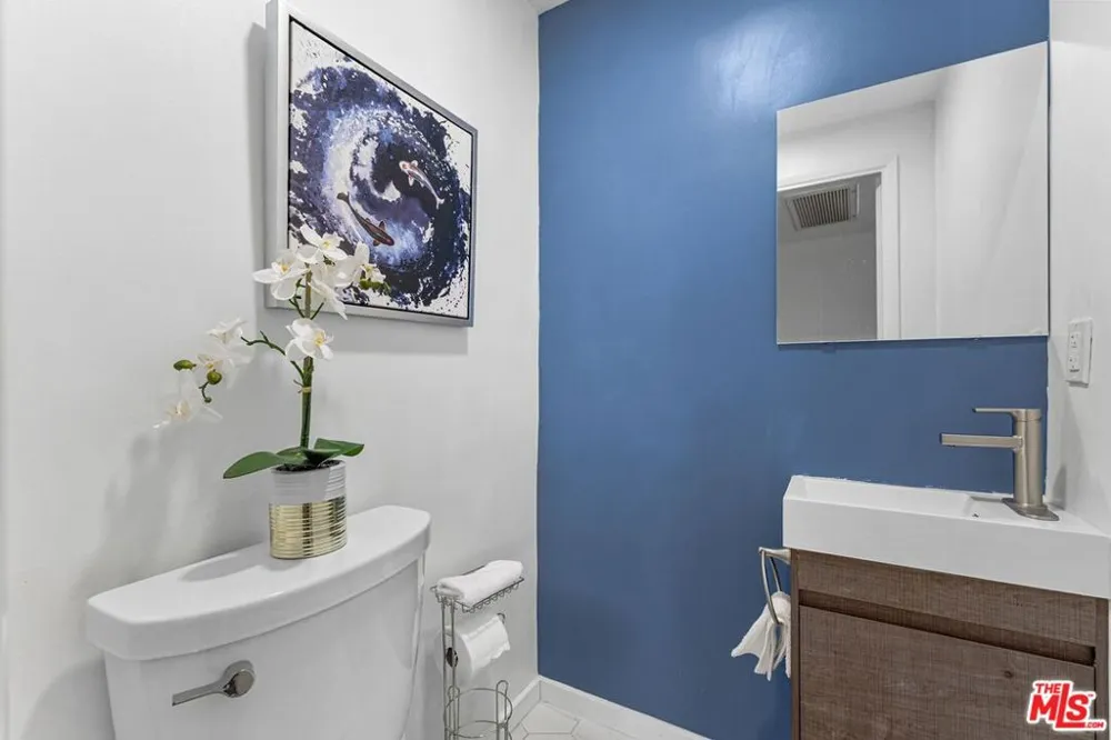 540 Kelton Avenue #501 Los Angeles, CA 90024