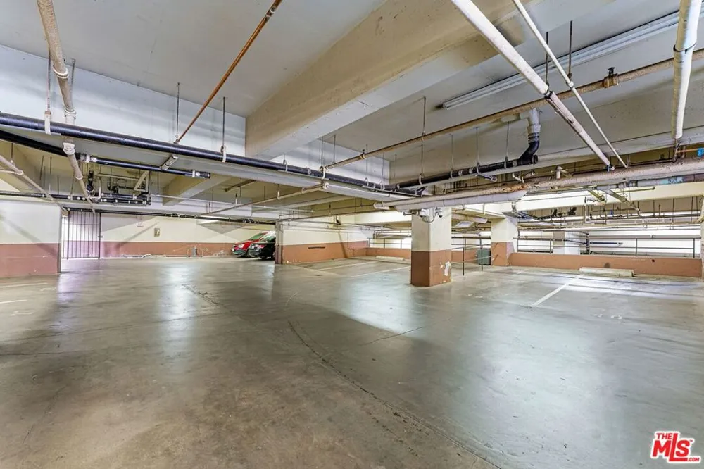 540 Kelton Avenue #501 Los Angeles, CA 90024