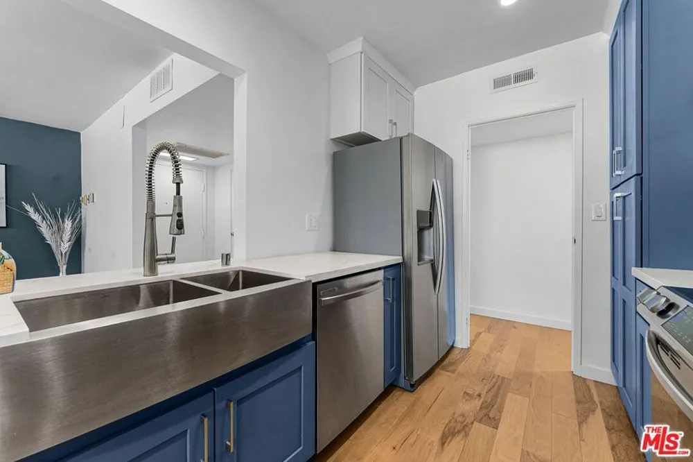 540 Kelton Avenue #501 Los Angeles, CA 90024