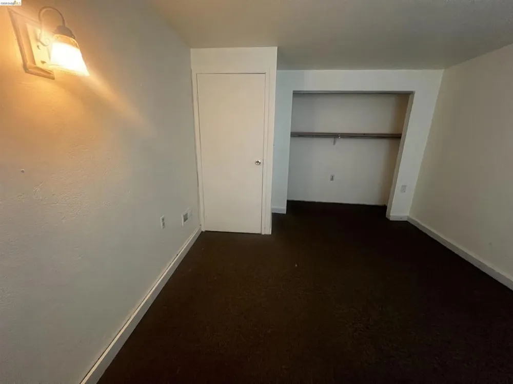 2209 E 22nd Street Oakland, CA 94606