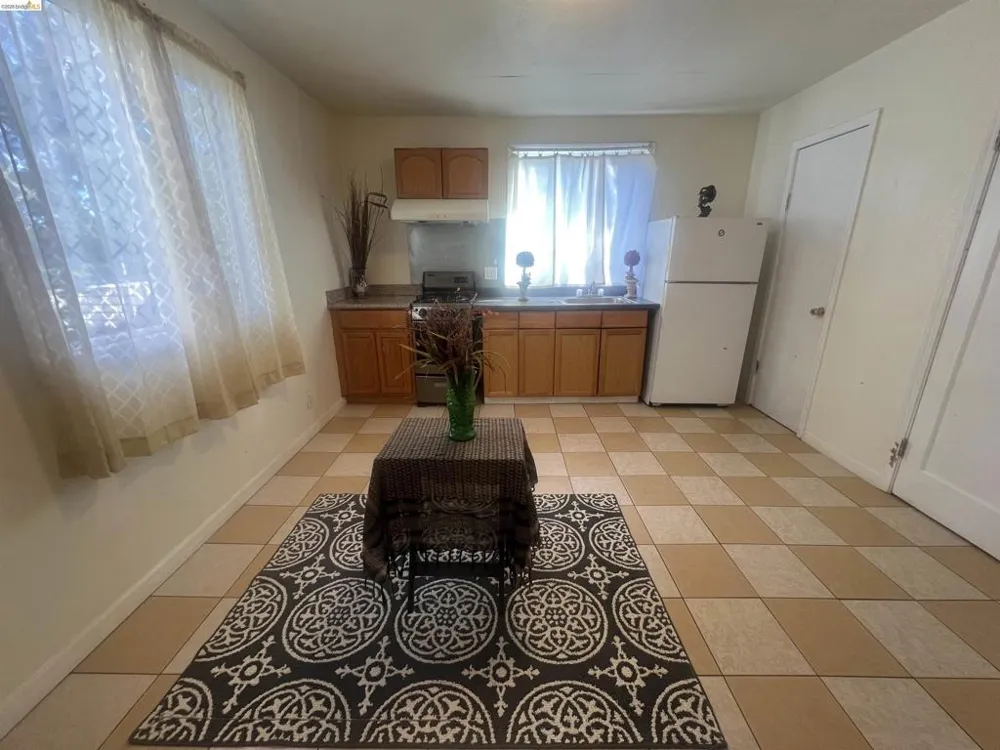 2209 E 22nd Street Oakland, CA 94606