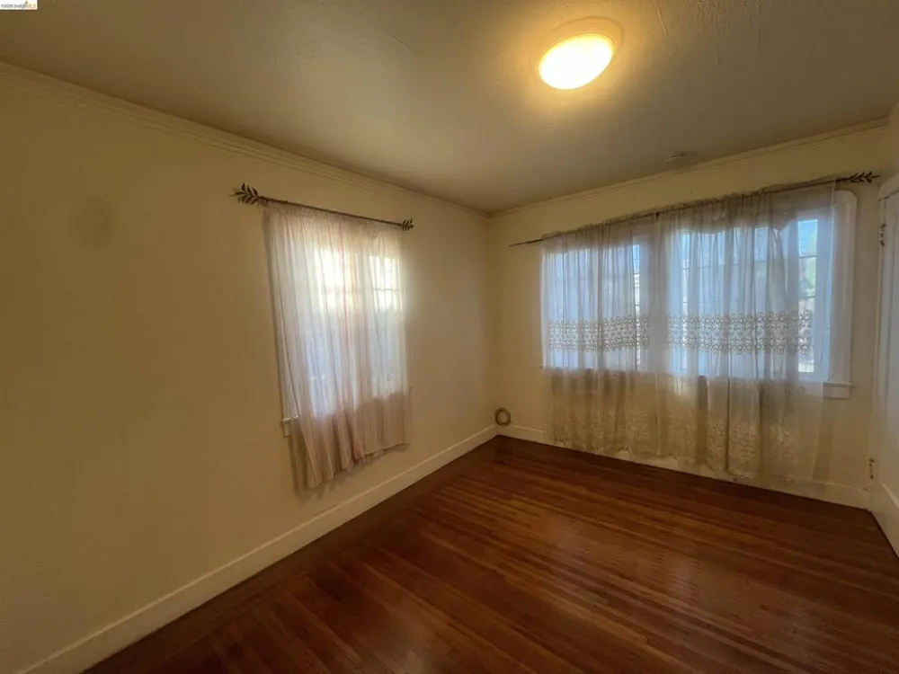 2209 E 22nd Street Oakland, CA 94606