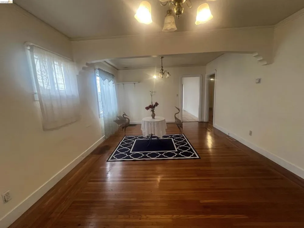 2209 E 22nd Street Oakland, CA 94606