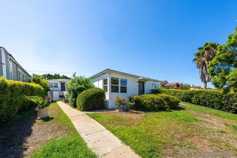 3626 Highland Ave