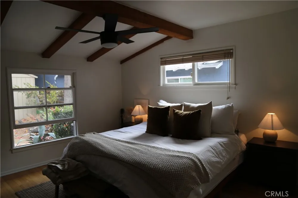 5724 Rhodes Avenue Valley Village, CA 91607