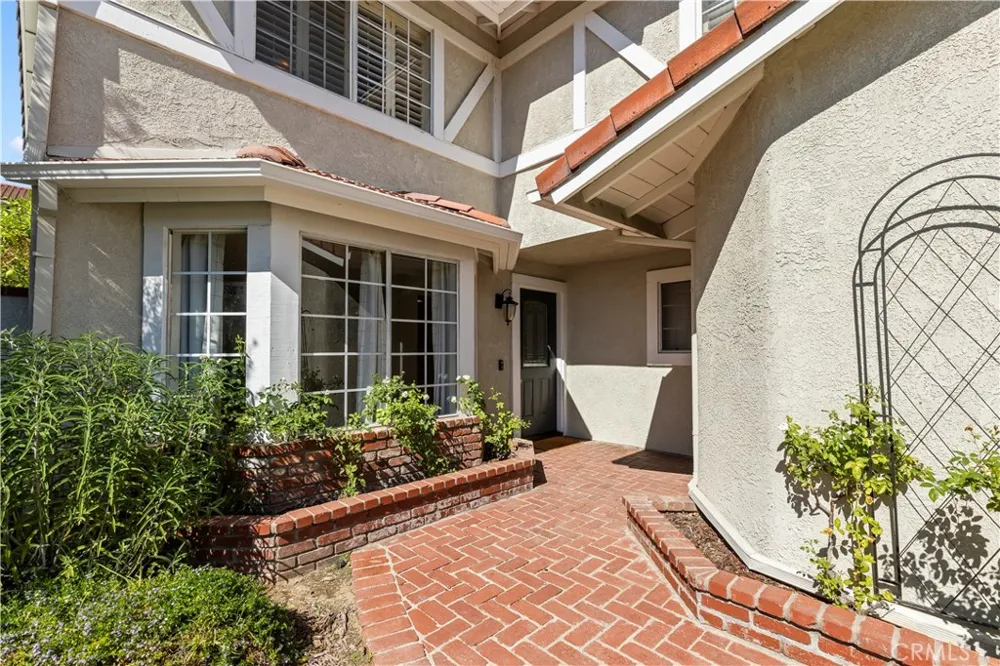 21475 Via Pepita Yorba Linda, CA 92886