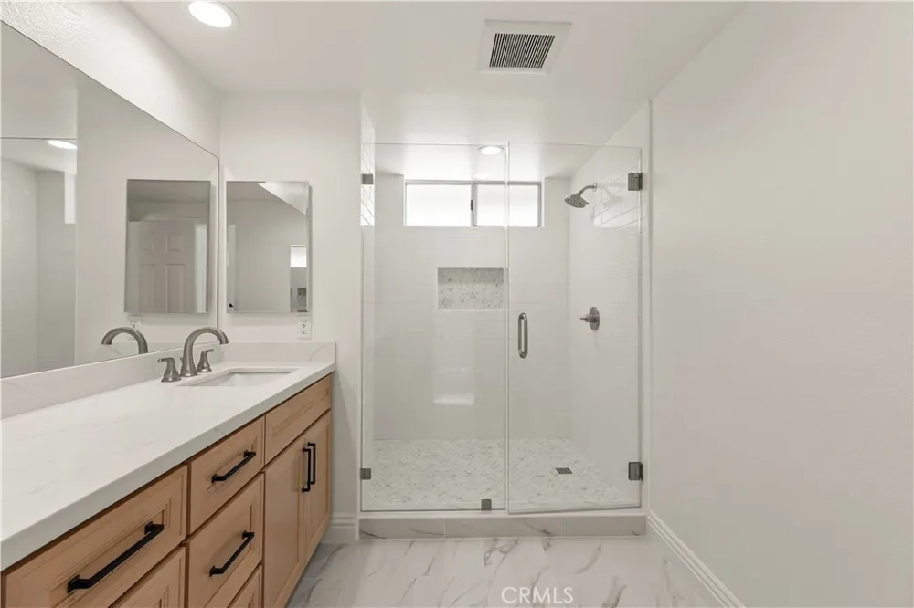 21475 Via Pepita Yorba Linda, CA 92886