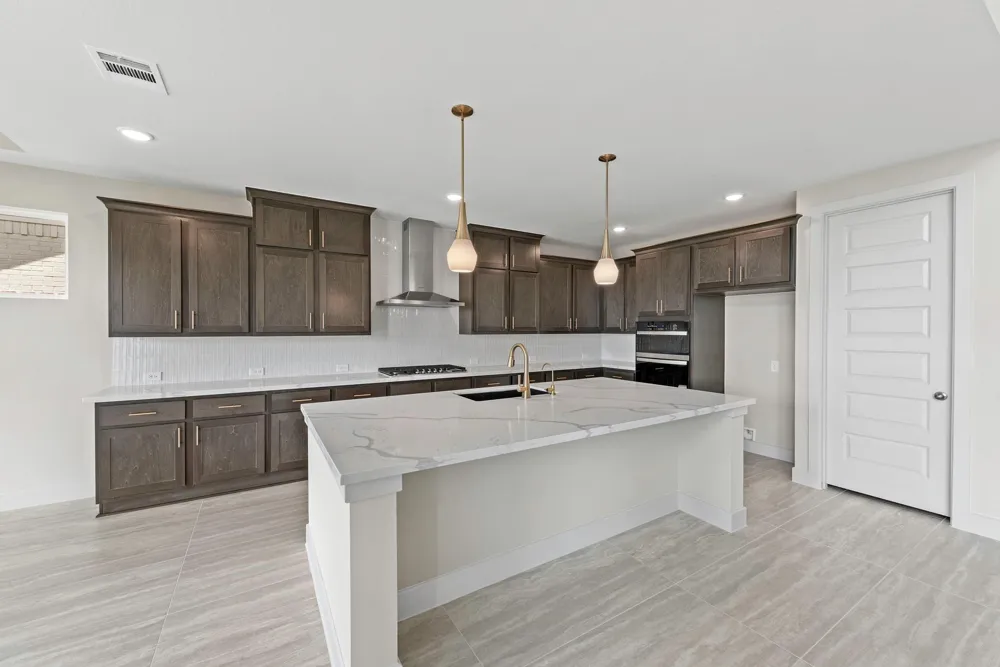818 Caballos Drive League City, TX 77546