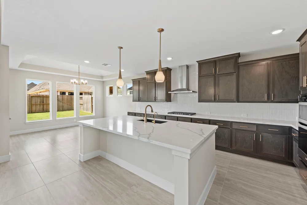 818 Caballos Drive League City, TX 77546