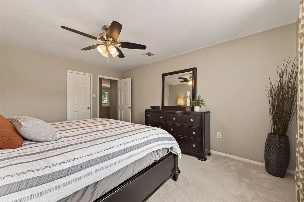 2102 Augusta Drive League City, TX 77573