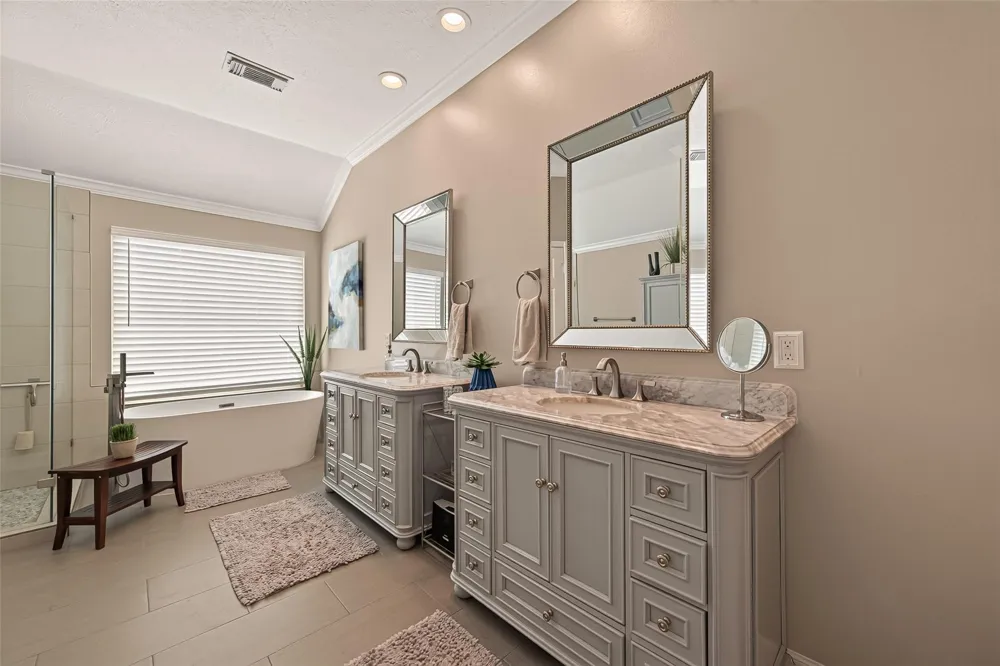 2102 Augusta Drive League City, TX 77573