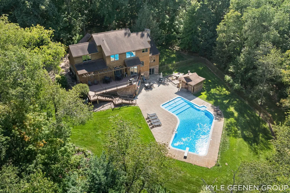 16521 Van Buren Street West Olive, MI 49460