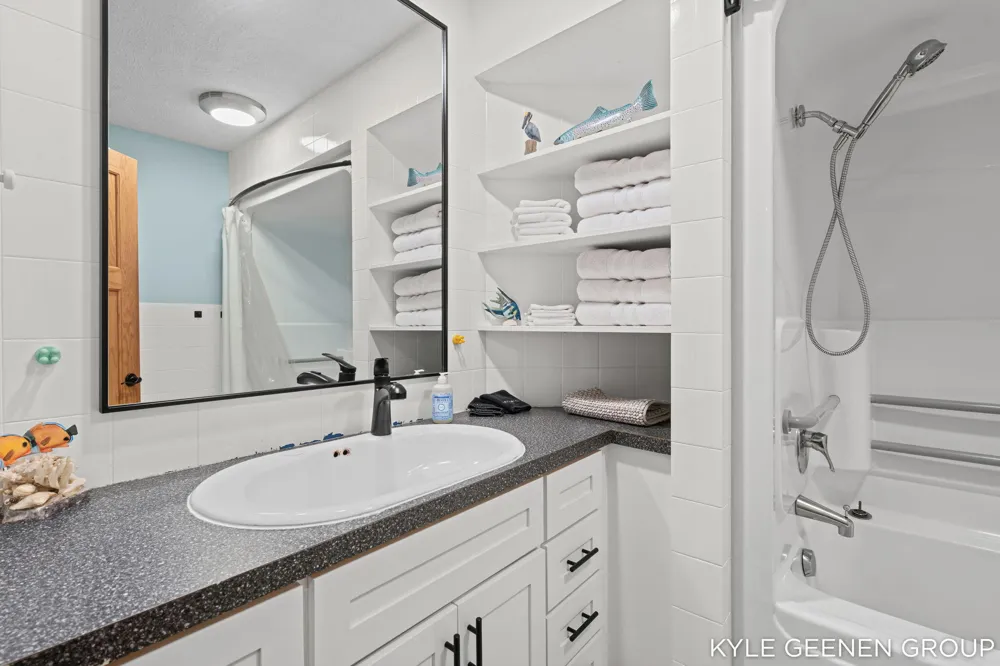 16521 Van Buren Street West Olive, MI 49460