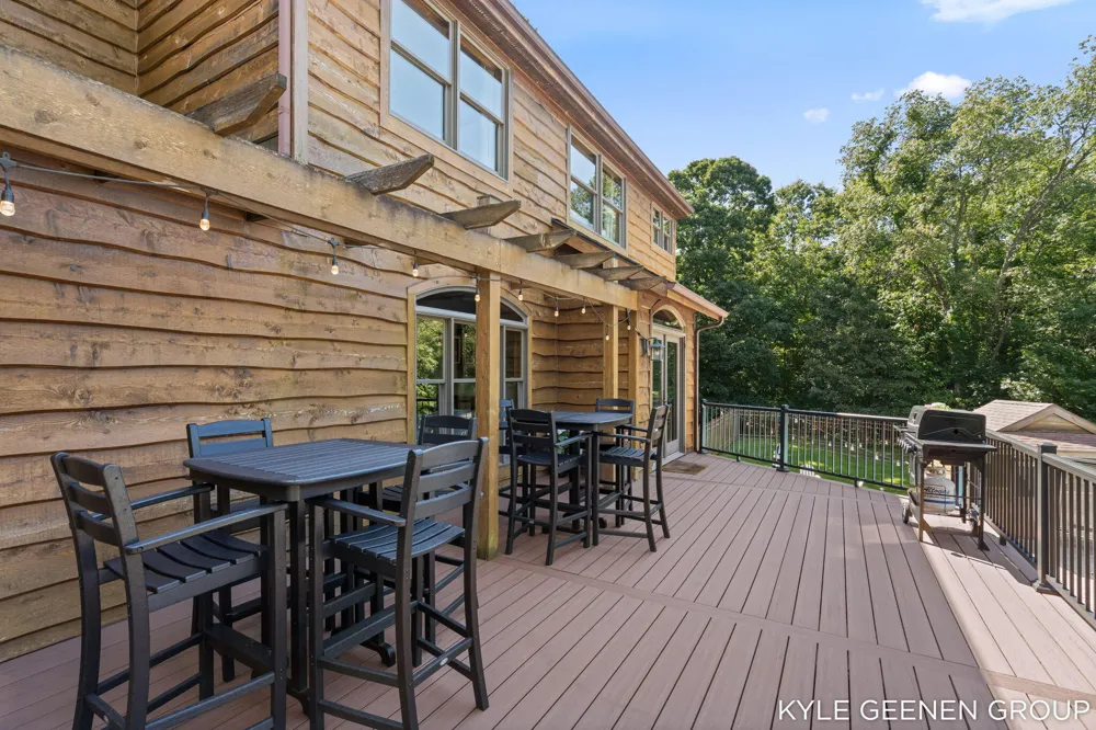 16521 Van Buren Street West Olive, MI 49460