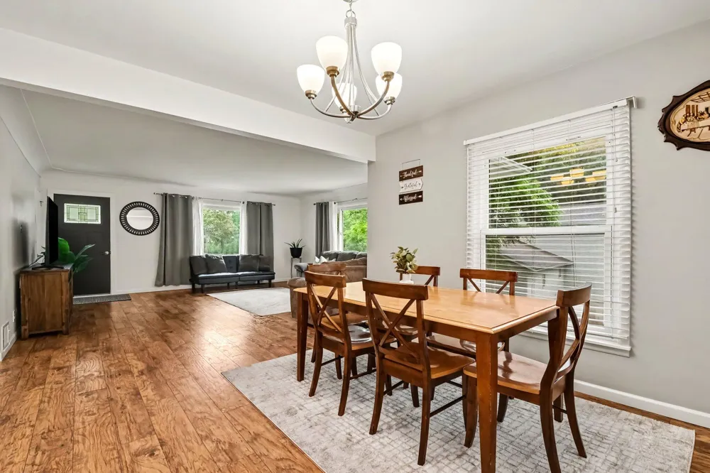 4833 Wakefield Avenue NE Comstock Park, MI 49321