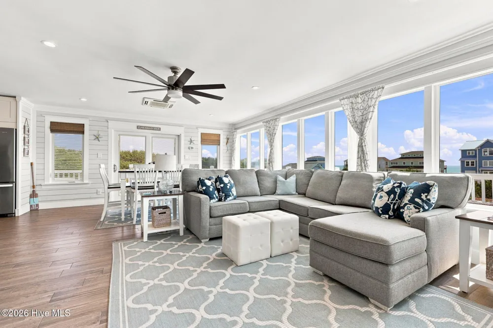 102 Gregg Street Emerald Isle, NC 28594