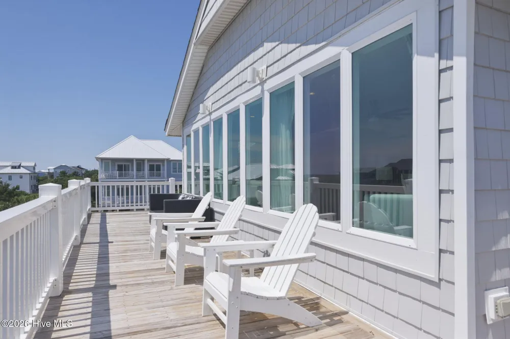 102 Gregg Street Emerald Isle, NC 28594