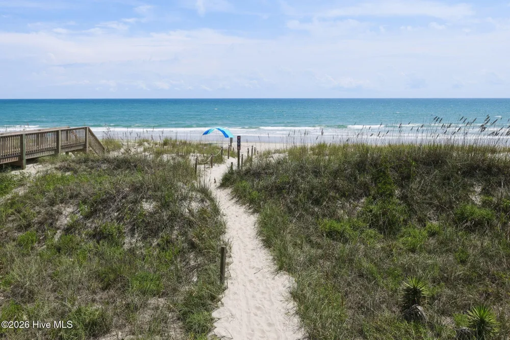 102 Gregg Street Emerald Isle, NC 28594