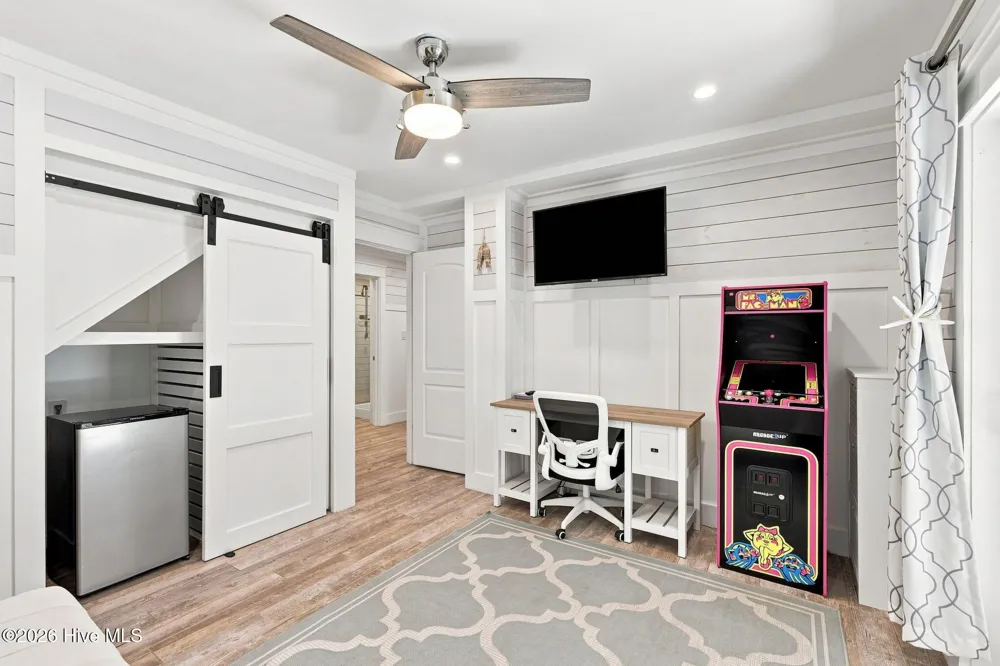 102 Gregg Street Emerald Isle, NC 28594