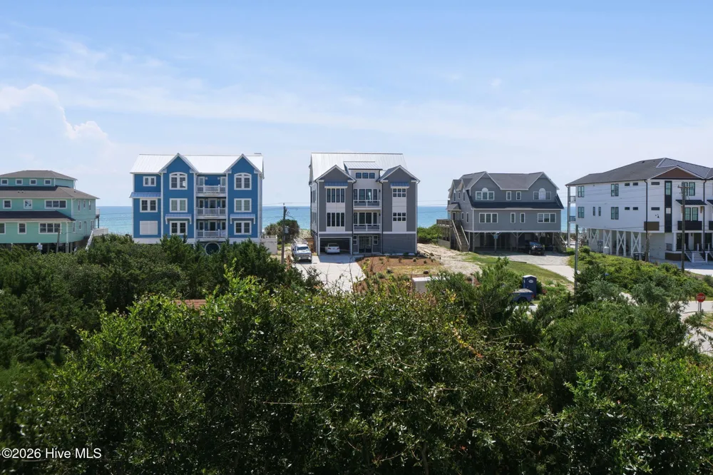102 Gregg Street Emerald Isle, NC 28594