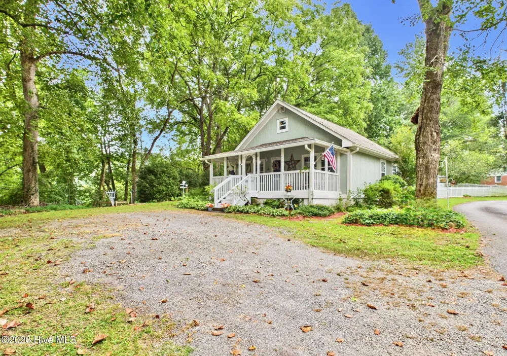 253 Truett Camp Road Hayesville, NC 28904